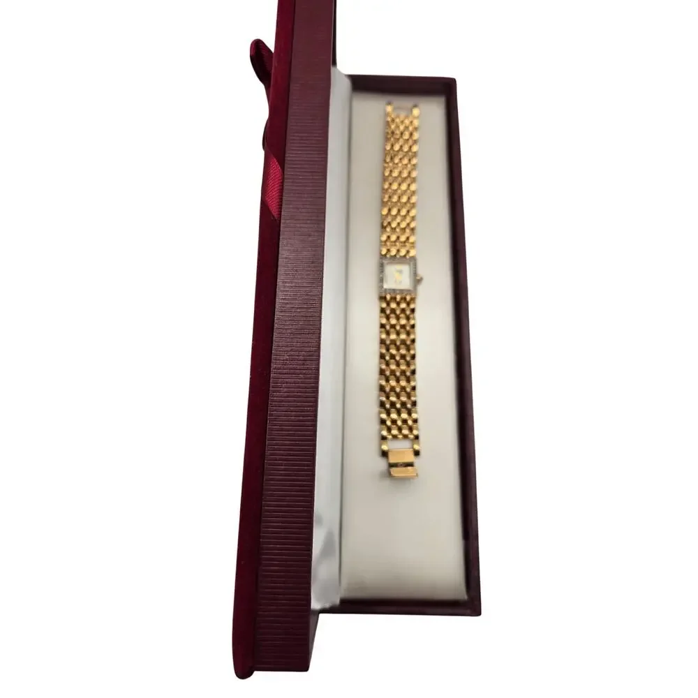 Anne Klein anne klein